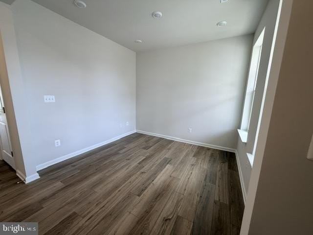 44 Forest Grove Ave - Photo 4 of 9