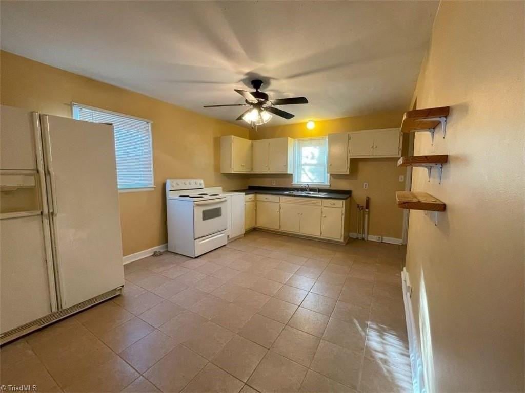 307 Oakwood St #B - Photo 4 of 11