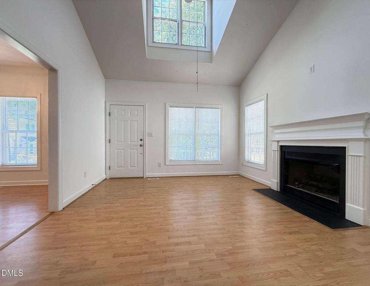 2701 Sterling Park Dr - Photo 4 of 28