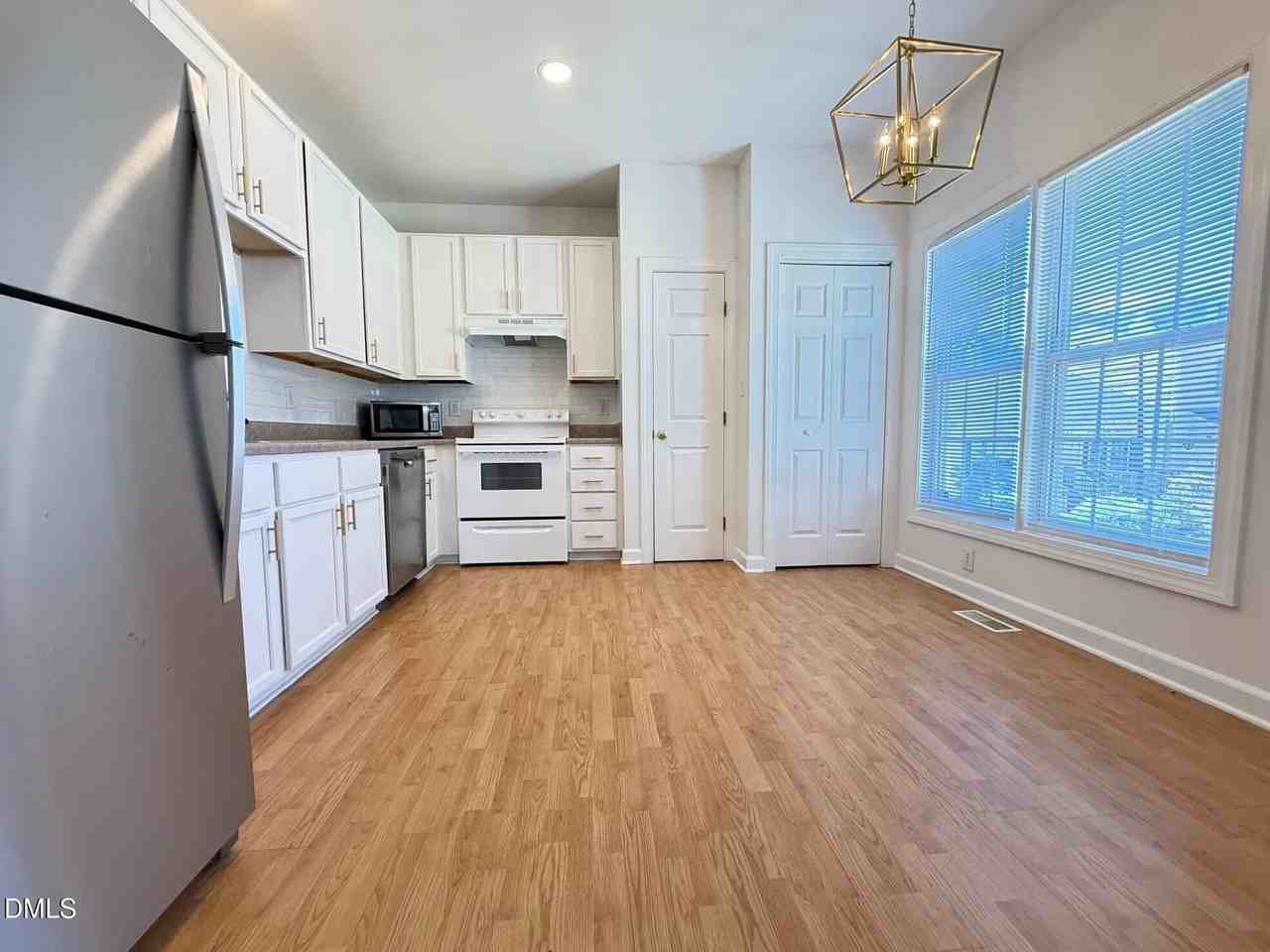 2701 Sterling Park Dr - Photo 7 of 28