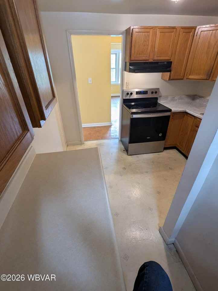 660 2nd Ave - Photo 5 of 10