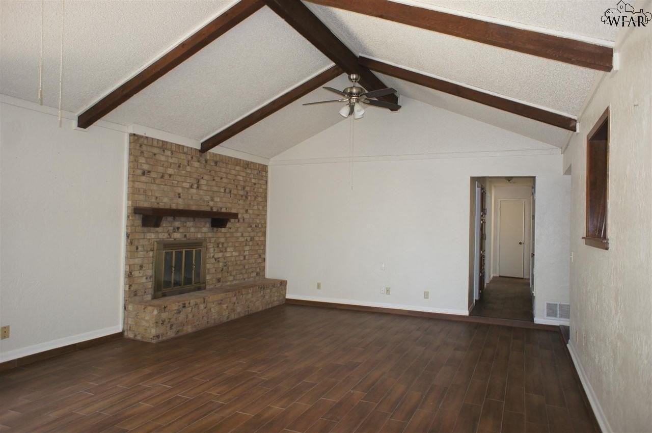 4613 Spring Shadow Dr - Photo 4 of 17