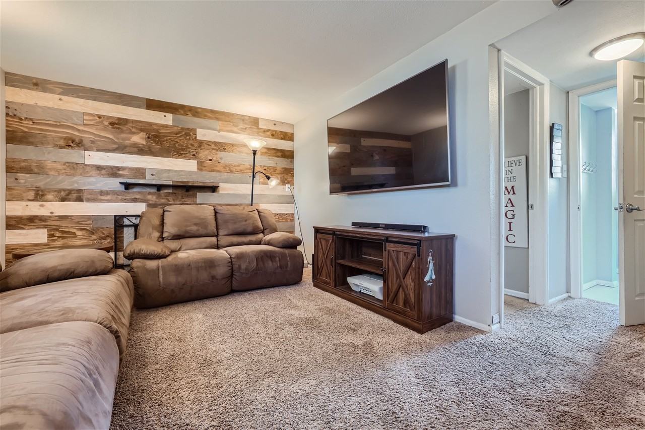 2632 Prescott Cir W #1 - Photo 3 of 11