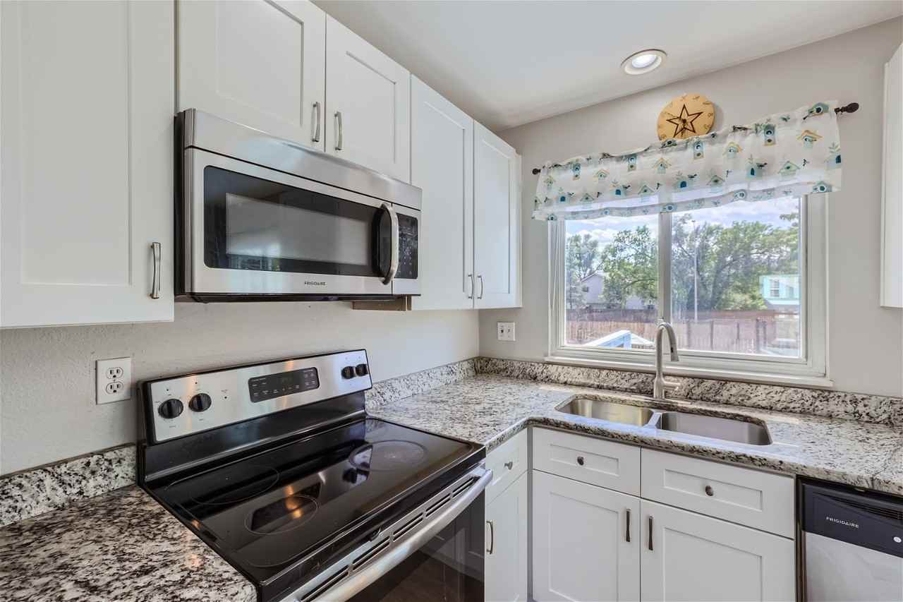 2632 Prescott Cir W #1 - Photo 5 of 11