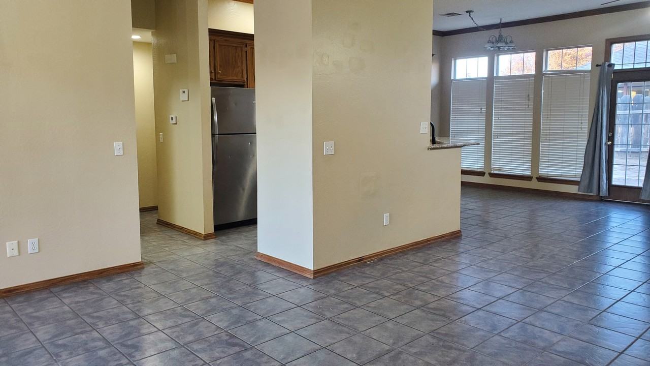 4208 Stonewall Ct #1 - Photo 4 of 46