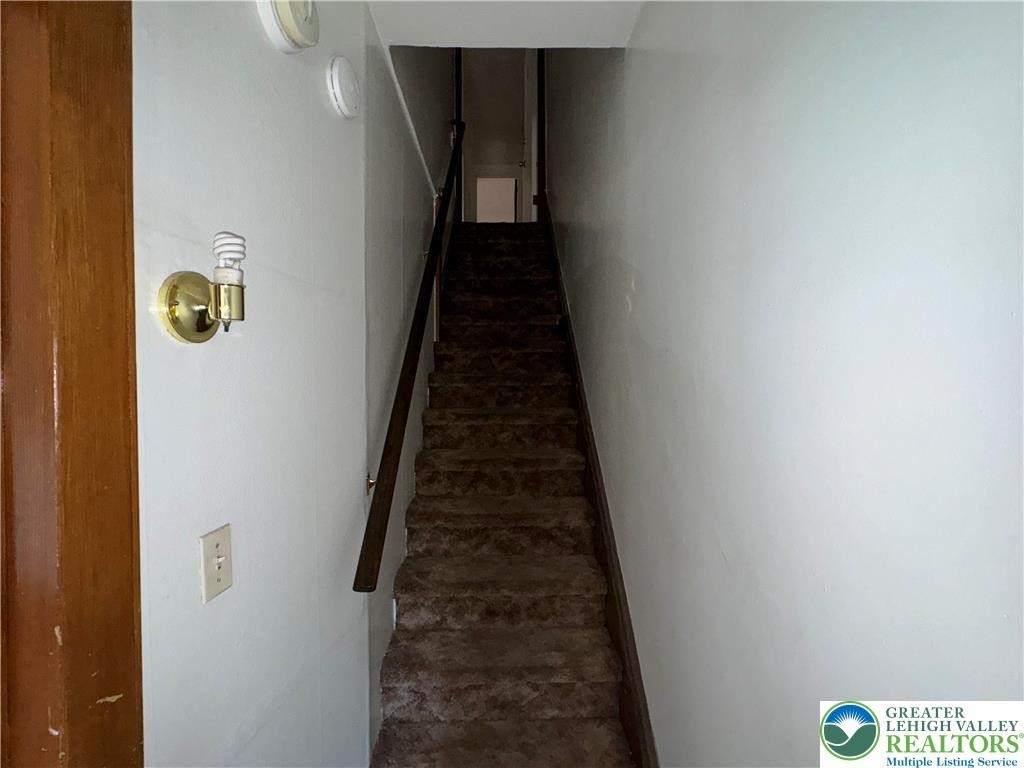 733 N 11th St ##2 - Photo 2 of 8