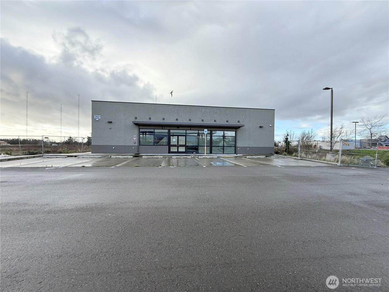 2021 Freeway Dr
