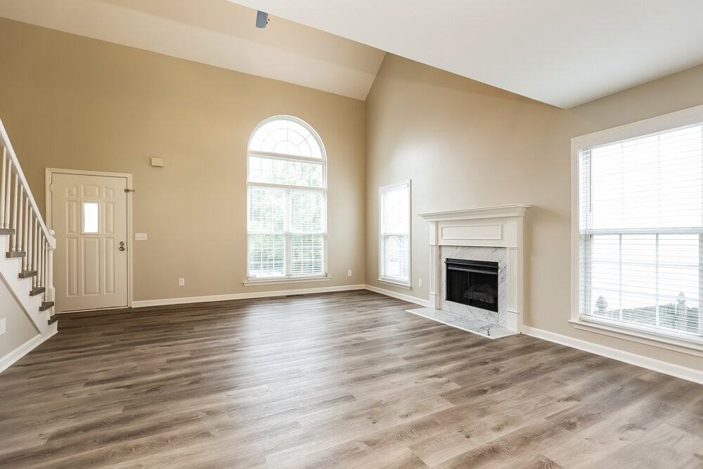 3904 Waterford Way - Photo 5 of 17