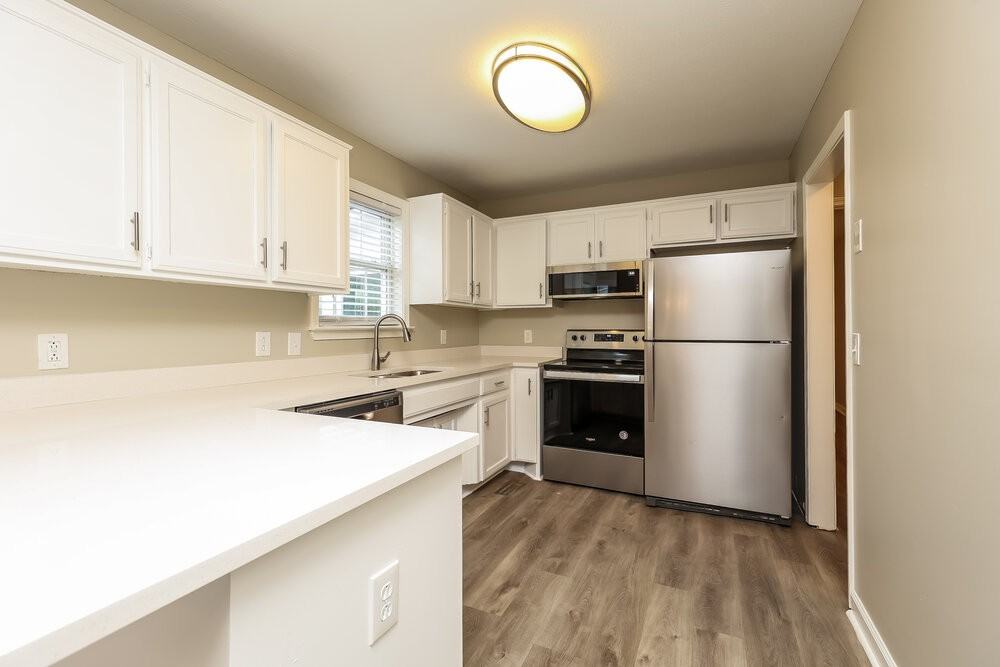3904 Waterford Way - Photo 7 of 17