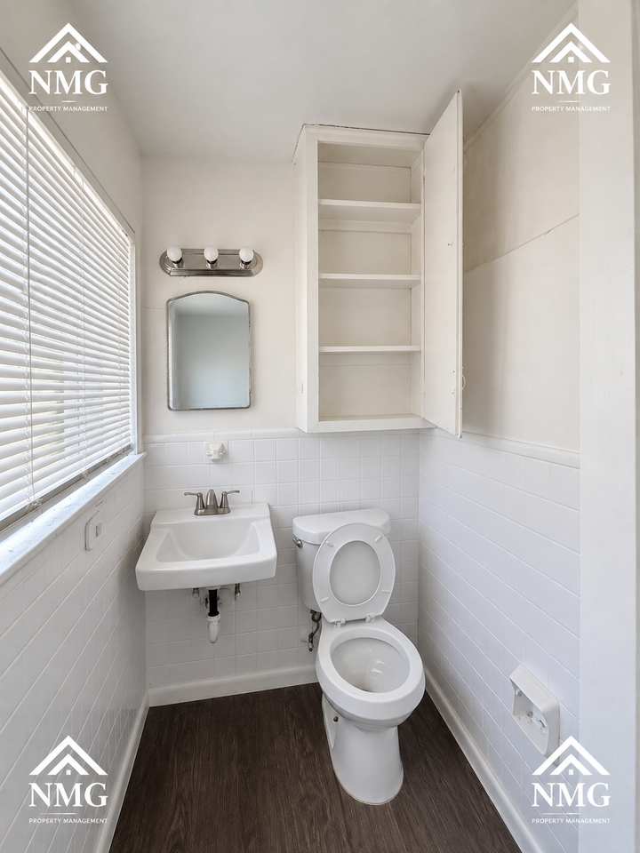 1069 Brookley St #1 - Photo 5 of 14