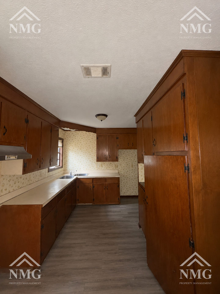 3153 Ponderosa Dr #1 - Photo 2 of 16