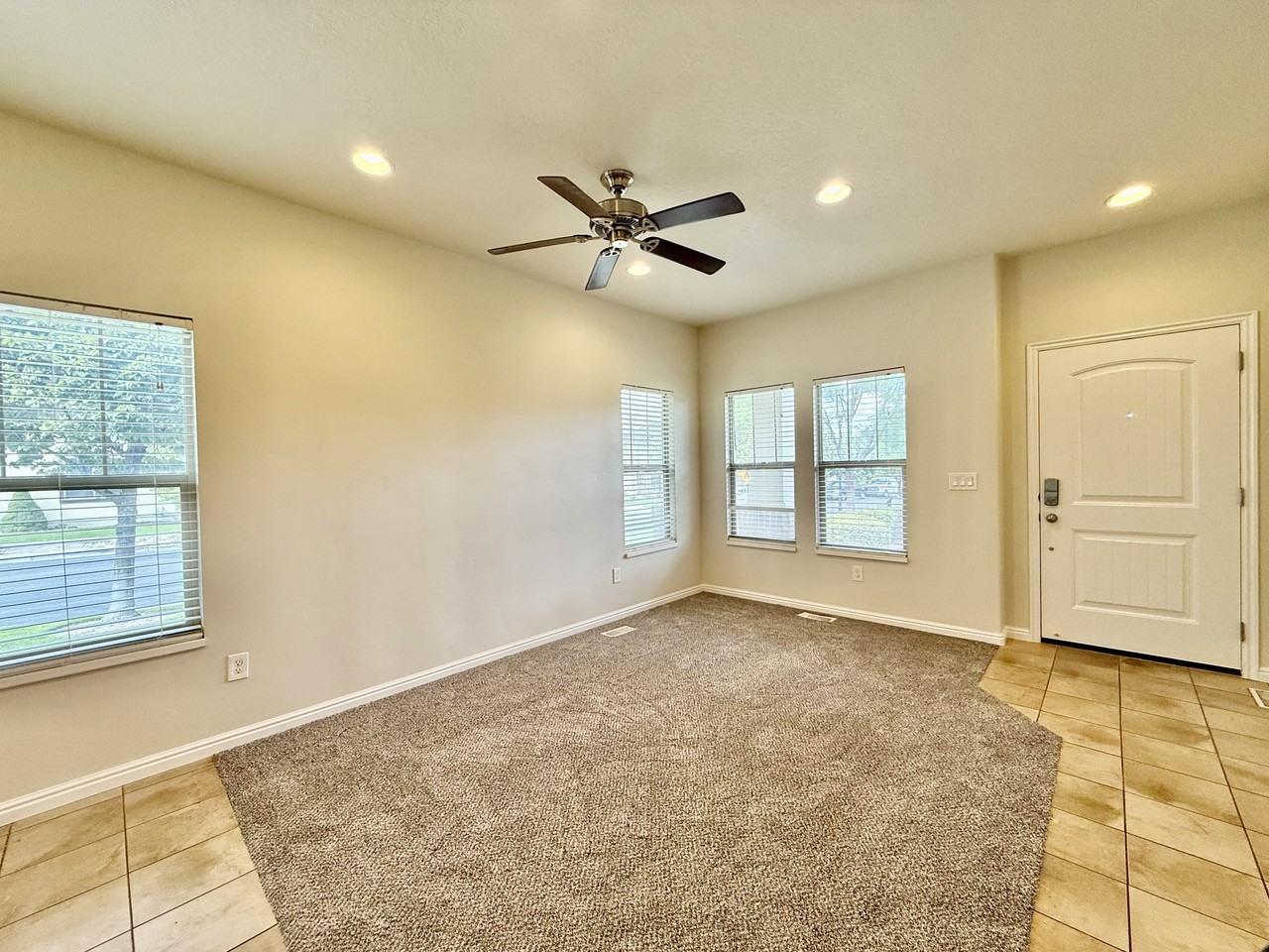 10753 S Topview Rd #1 - Photo 6 of 31