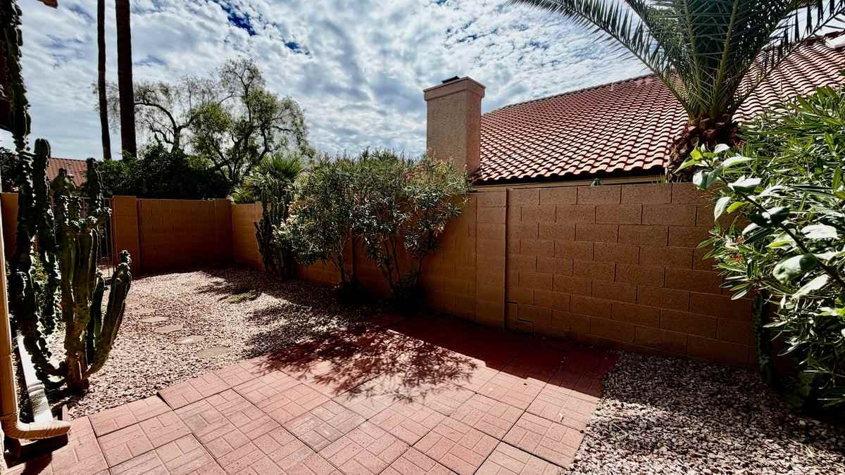 13430 N 92nd Way - Photo 6 of 30