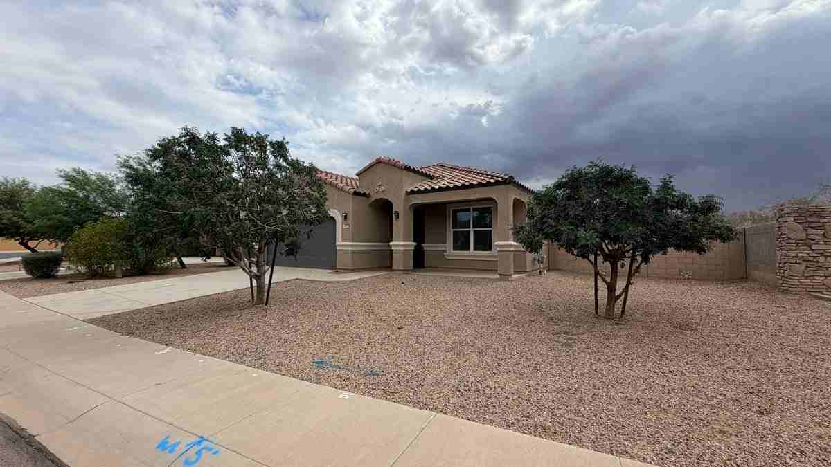 19081 N Piccolo Dr - Photo 4 of 26