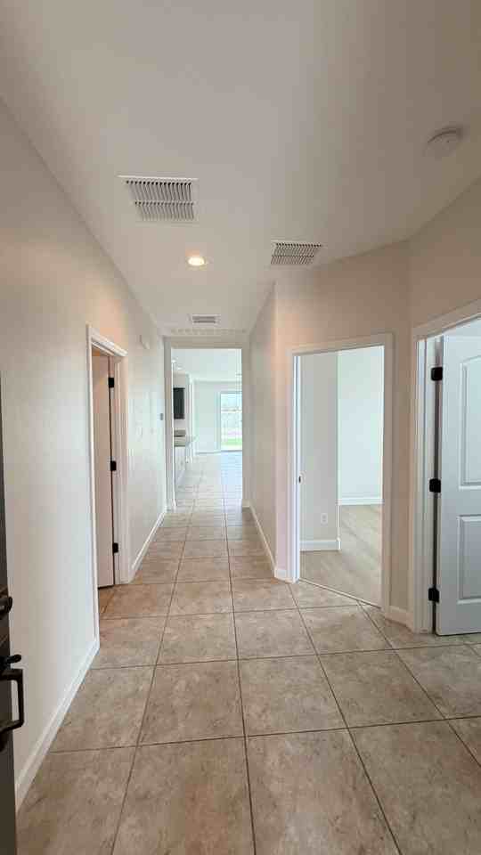 19081 N Piccolo Dr - Photo 6 of 26