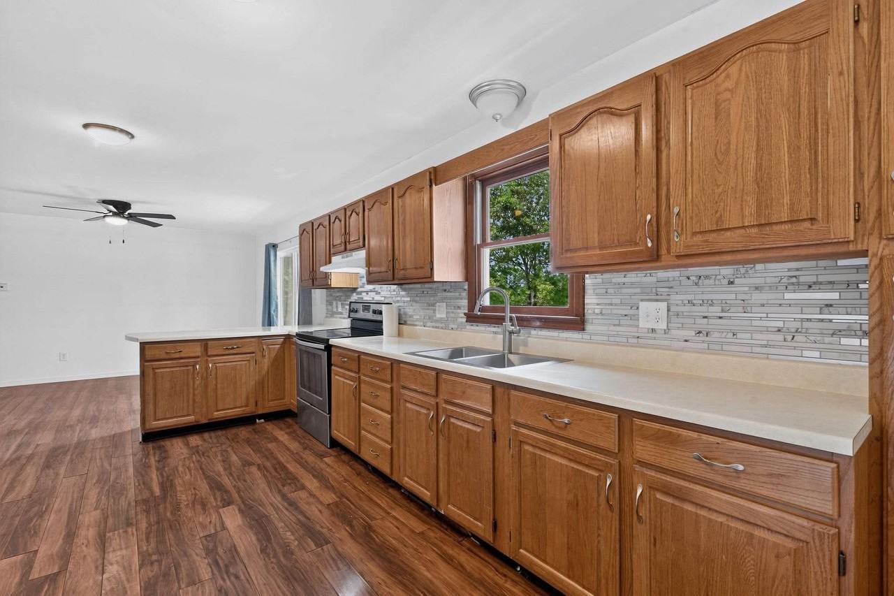575 Taneycomo Rd - Photo 4 of 8