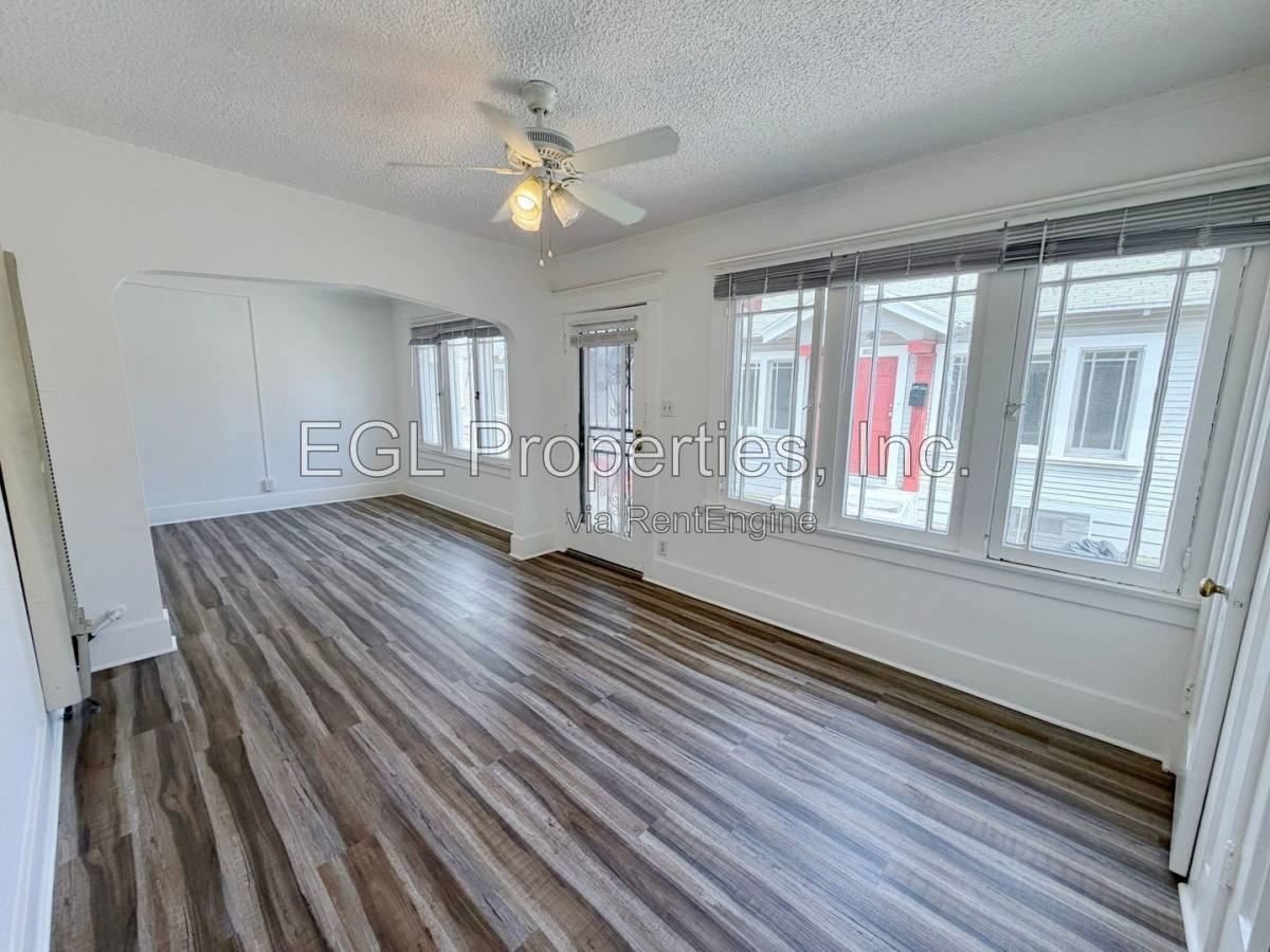 3521 1 2 Mont Clair St - Photo 4 of 10