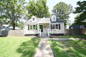 featured image of 3742 Atterbury St