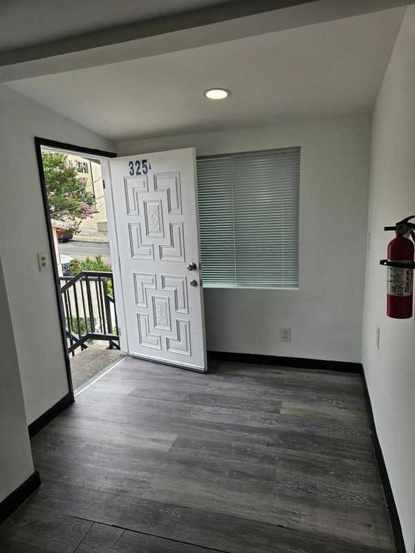 325 N Normandie Ave ##A - Photo 4 of 20