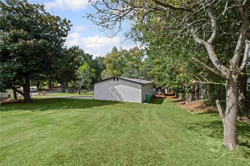 5961 John St - Photo 6 of 25