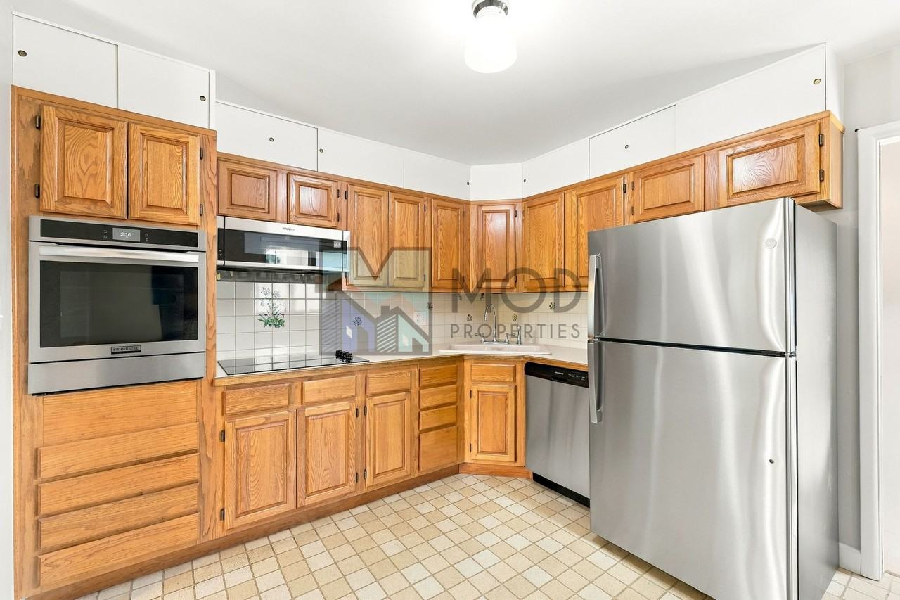 3326 S Ash St - Photo 6 of 26