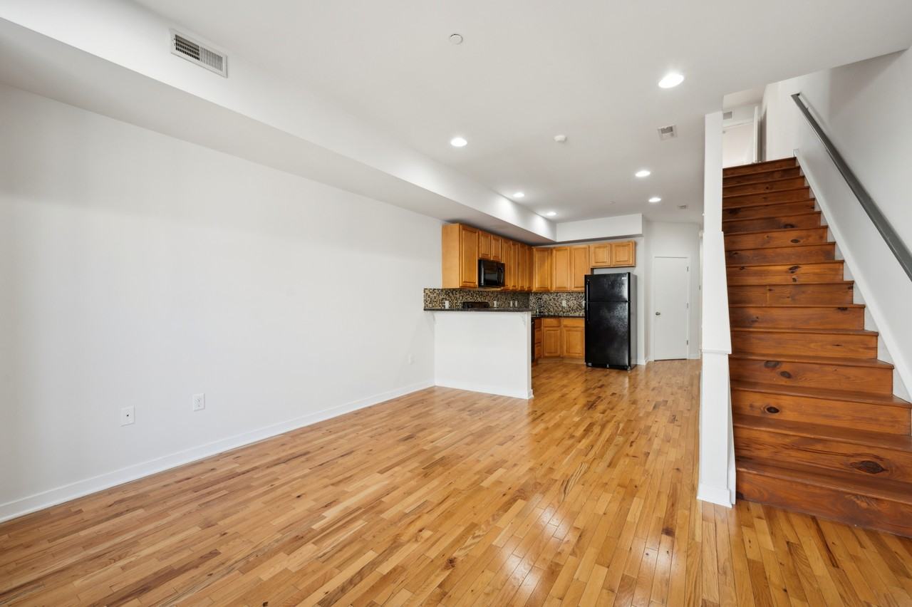 2638 Federal St #B - Photo 3 of 28