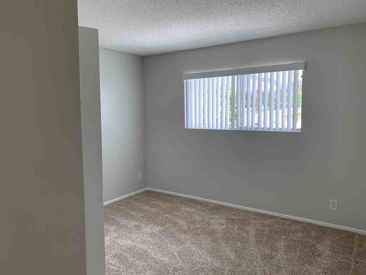 25863 Pacific St #20 - Photo 6 of 20
