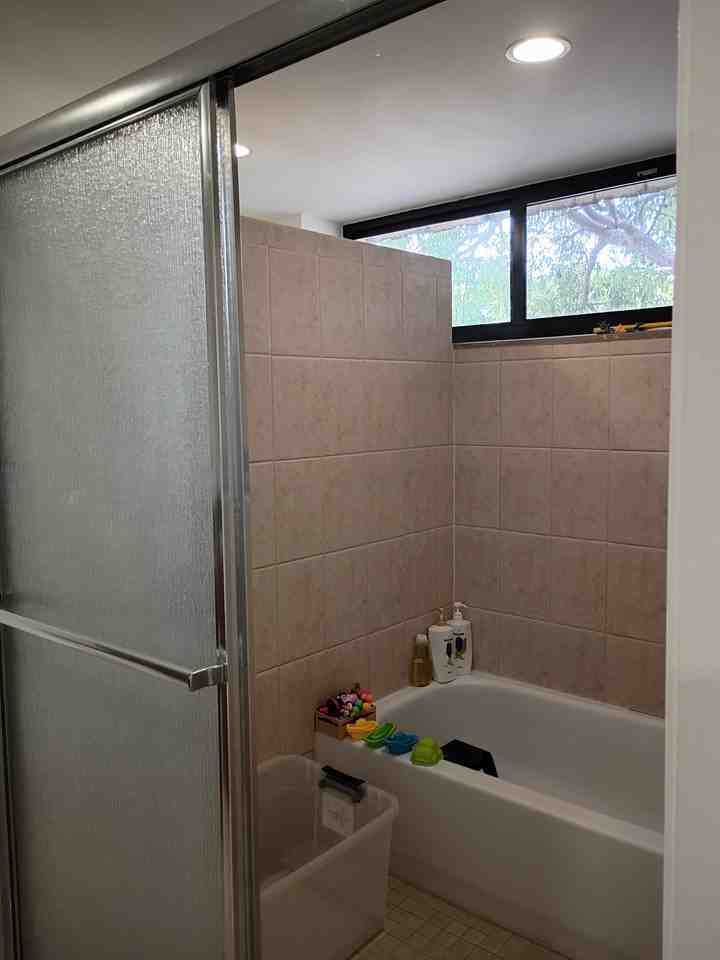 830 Ne 199th St #201 - Photo 3 of 12