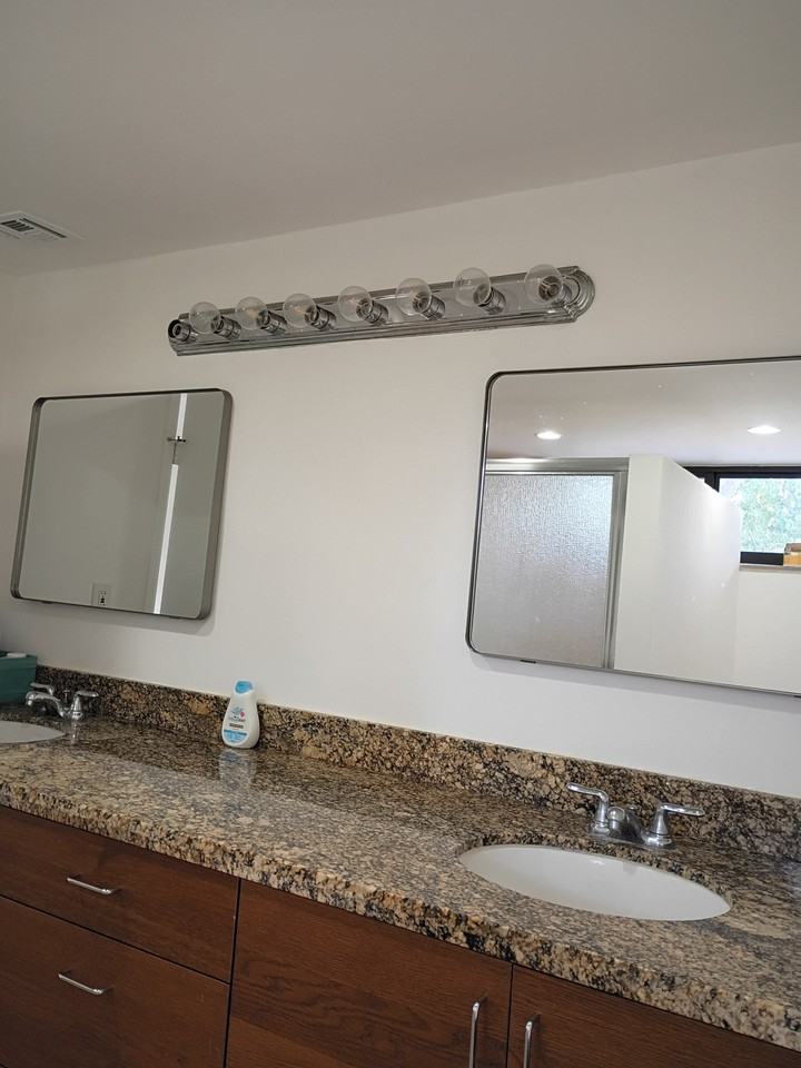 830 Ne 199th St #201 - Photo 6 of 12