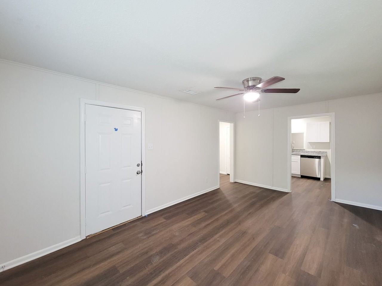 431 N Tinsley St - Photo 4 of 34