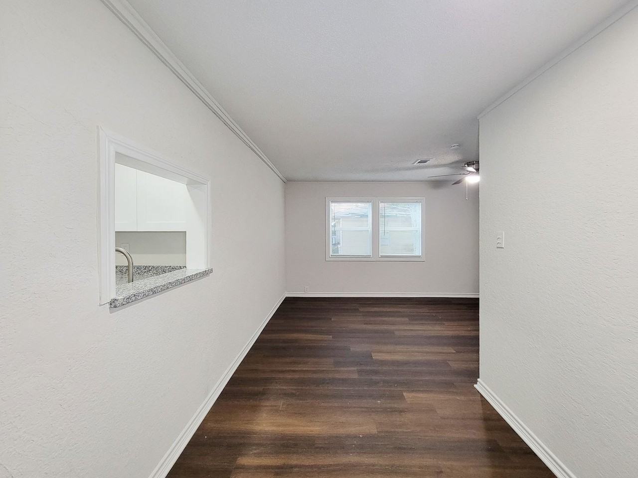 431 N Tinsley St - Photo 6 of 34