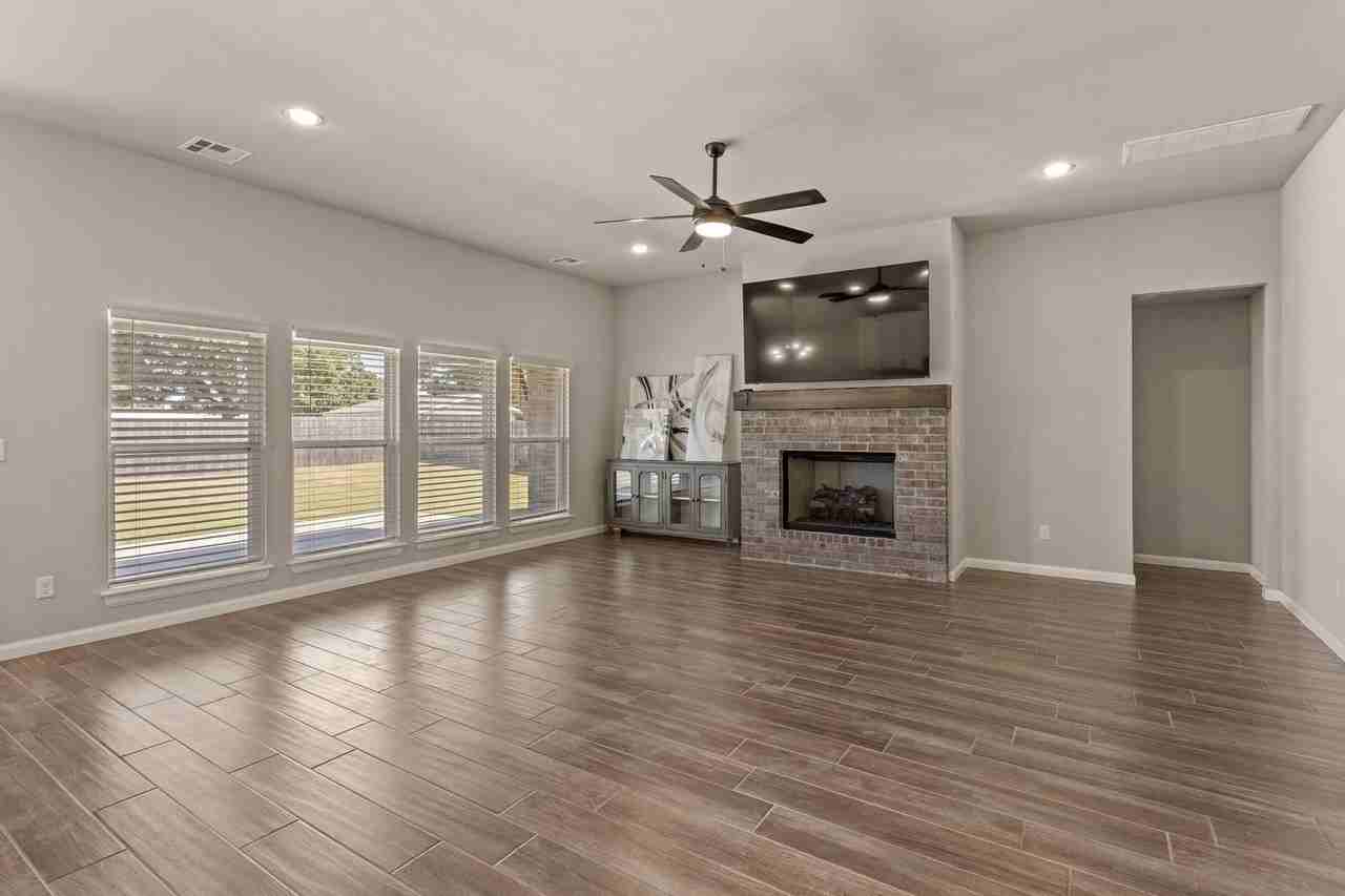 13 E 32nd St - Photo 6 of 39