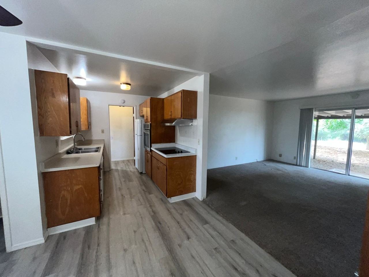 2830 King St - Photo 4 of 20