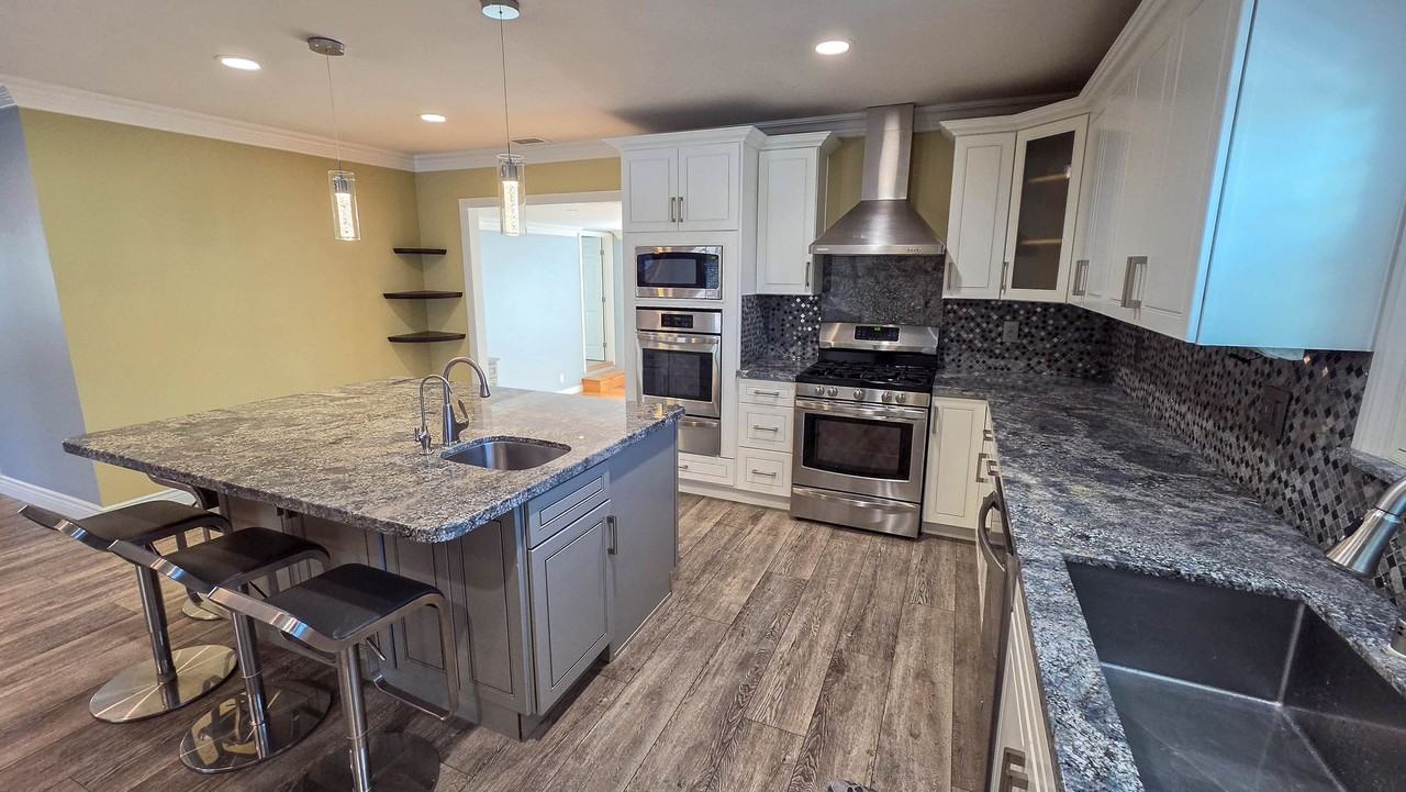 16129 Sunny Ct - Photo 7 of 31