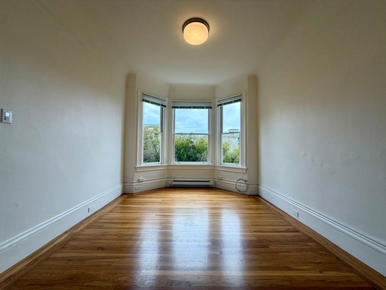 1252 Union St - Photo 2 of 15