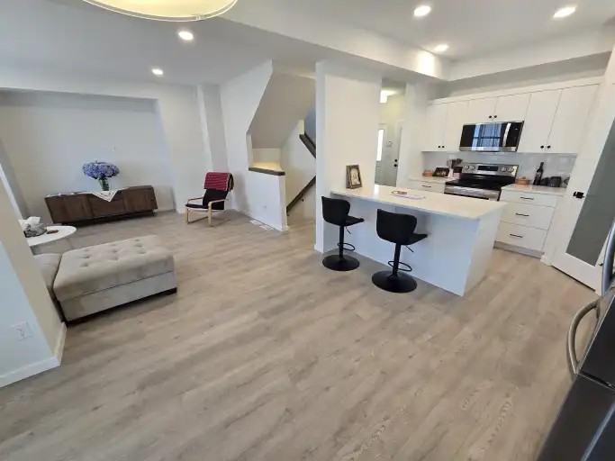 28 Stoneknife Cres