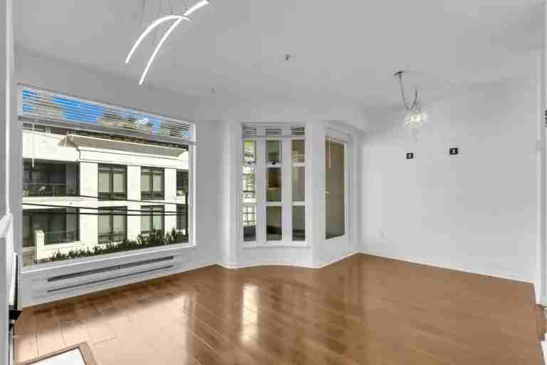 3673 11th Ave W #202 - Photo 4 of 14
