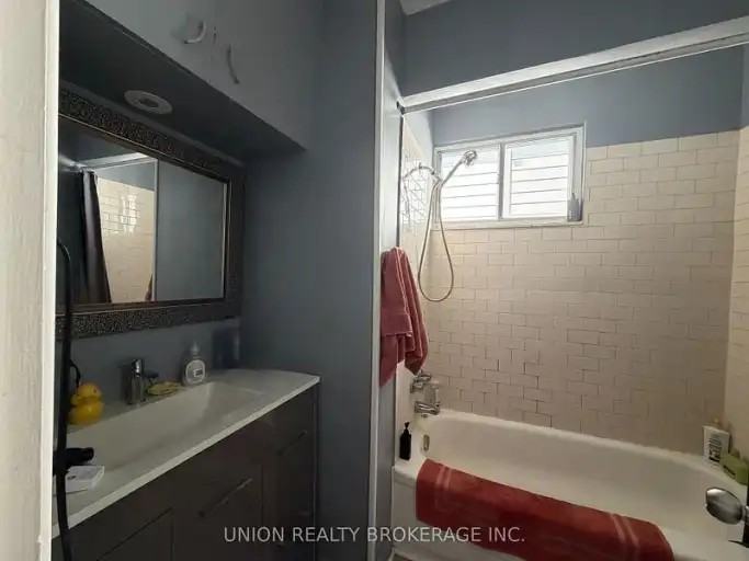 36 Balsam Ave #2 - Photo 7 of 8