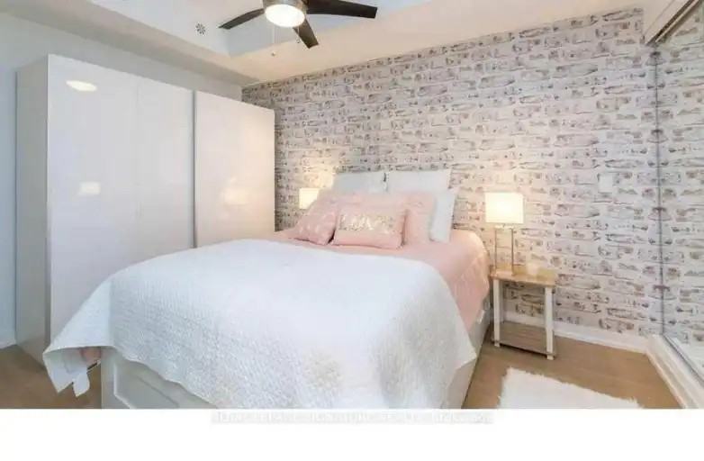 150 Broadview Ave #23 - Photo 6 of 10
