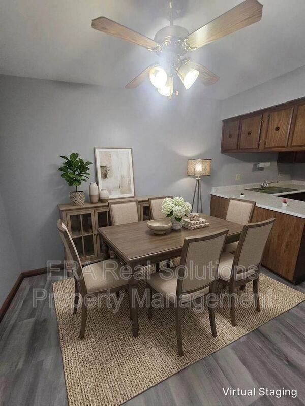2357 Woodbrook Cir S Apt D - Photo 2 of 15