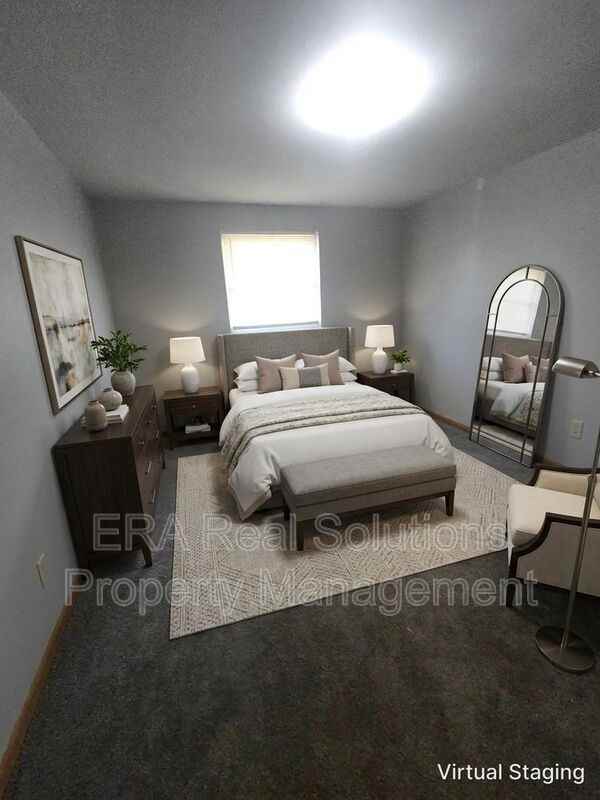 2357 Woodbrook Cir S Apt D - Photo 3 of 15