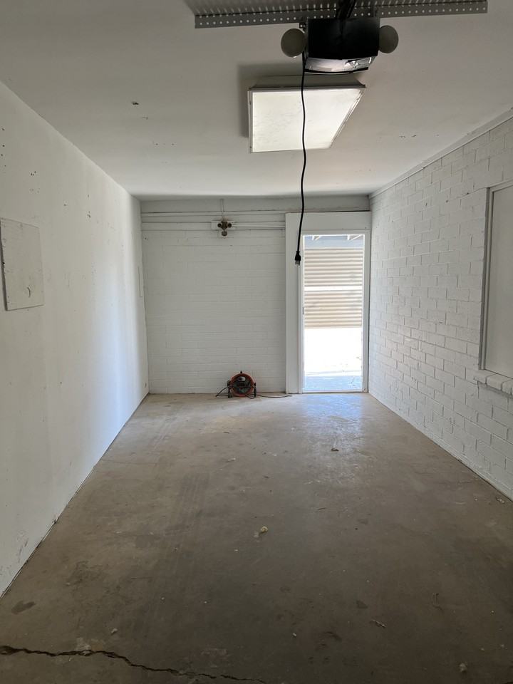 2807 W Palm Ln - Photo 6 of 20