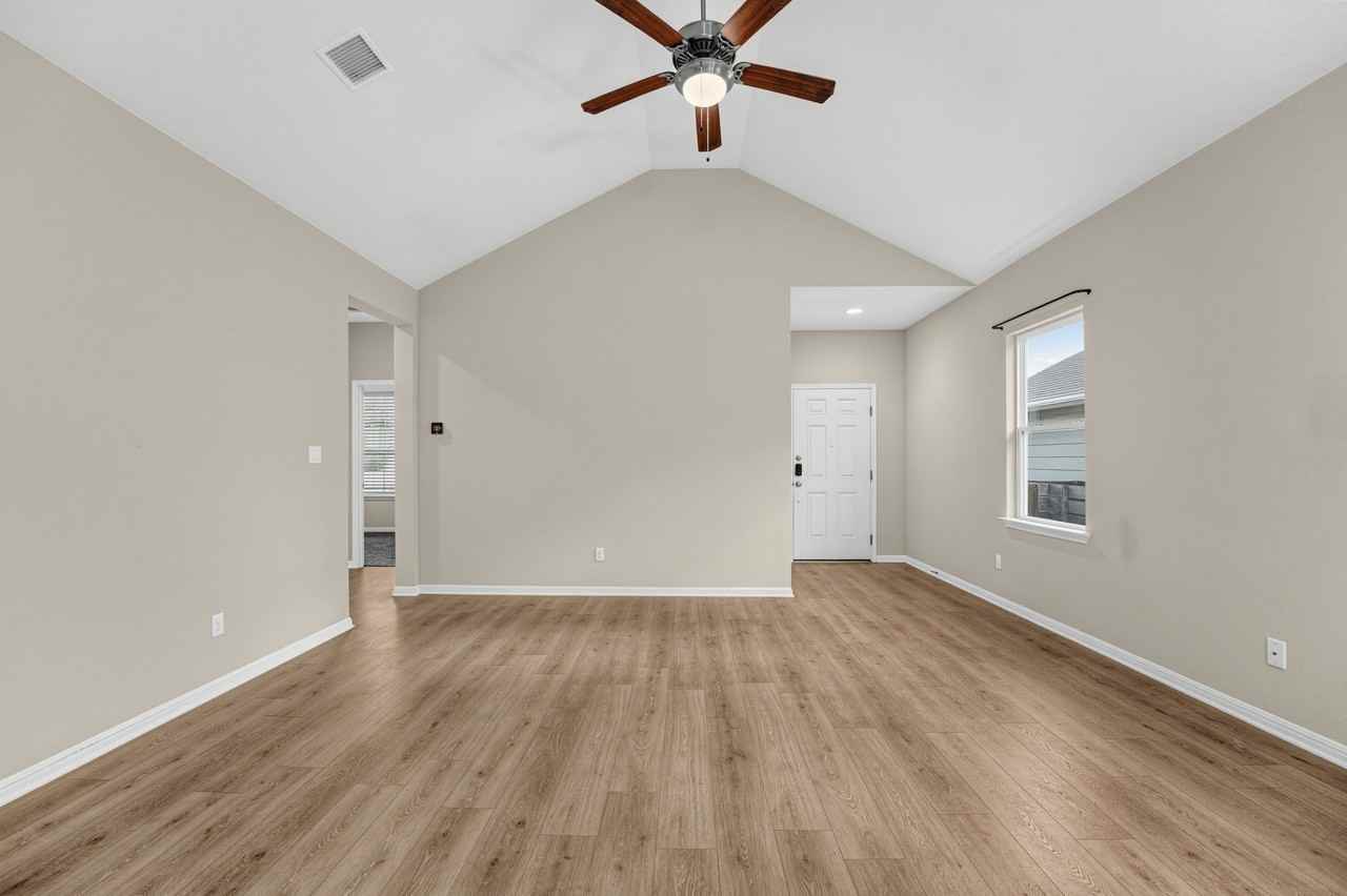 719 Speckled Alder Dr - Photo 6 of 23