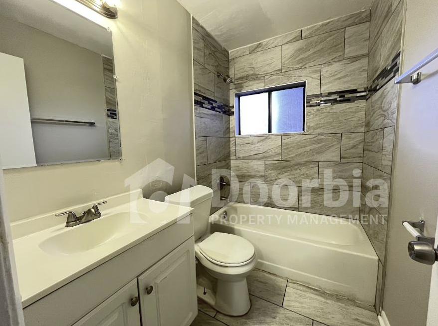 5324 Westchase Ct #3 - Photo 3 of 9