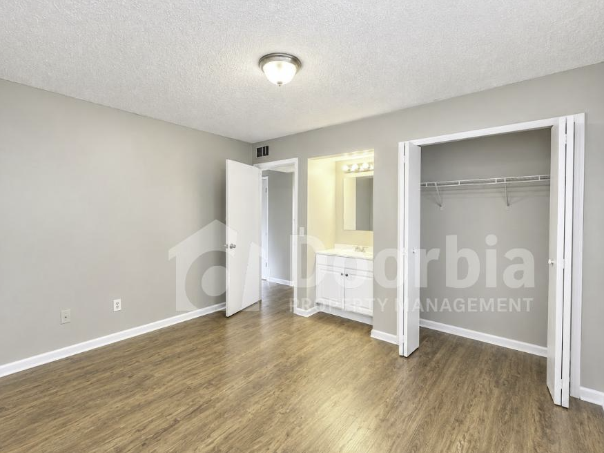 5324 Westchase Ct #3 - Photo 4 of 9