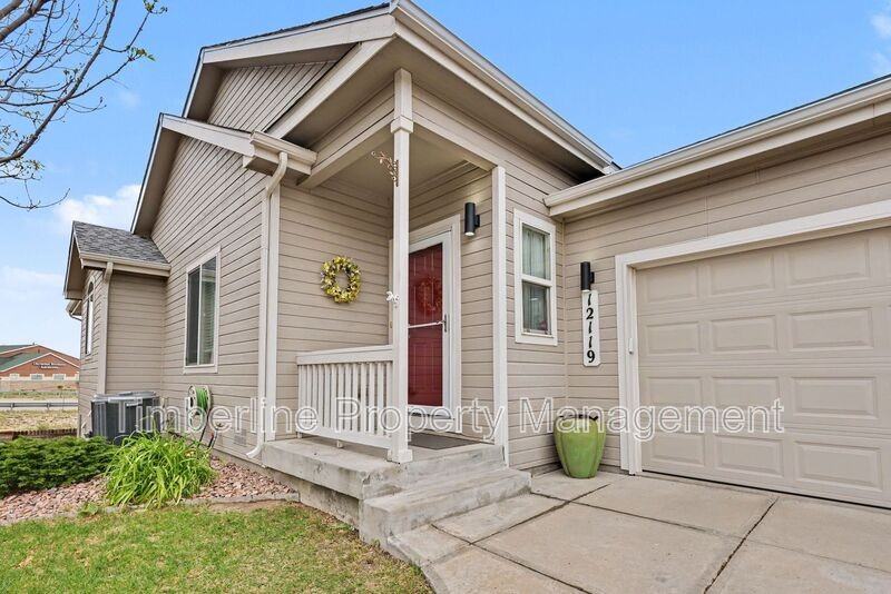 12119 Kaufman Pt - Photo 3 of 38