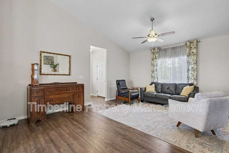 12119 Kaufman Pt - Photo 7 of 38