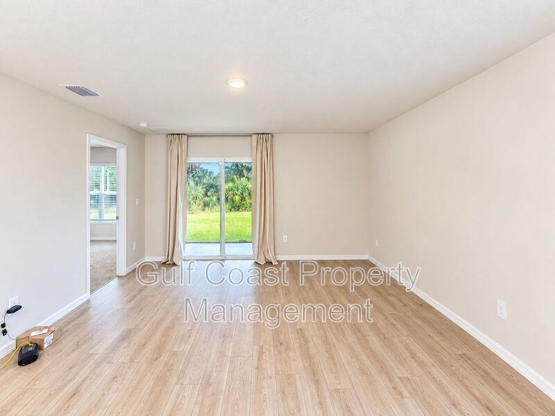 10650 Hidden Banks Gln - Photo 5 of 22