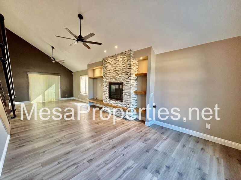 13871 Oakmont Dr - Photo 4 of 24