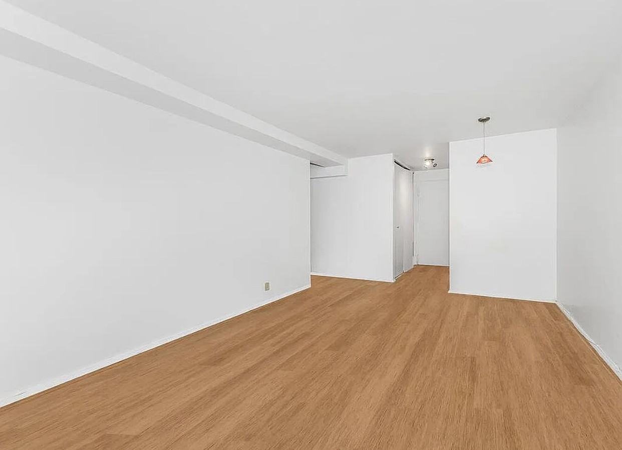 195 Willoughby Ave #1105 - Photo 2 of 8